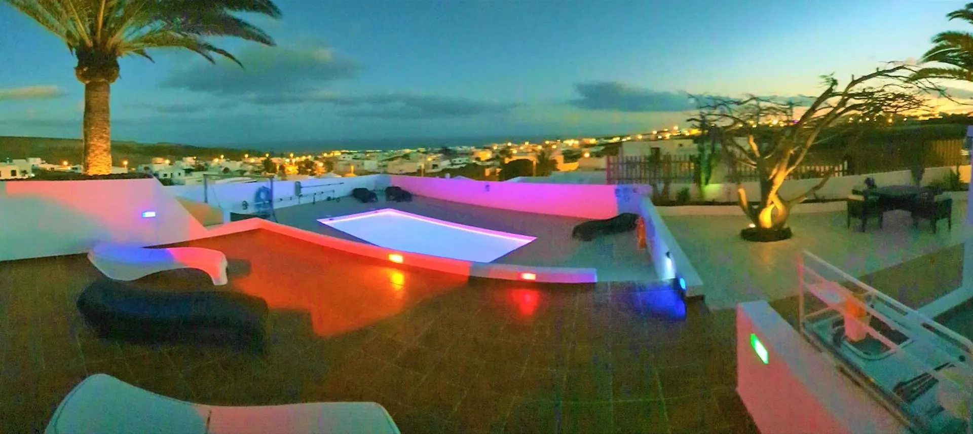 Villa Vista Mar I, Meerblick, 360 Qm, Heated Pool, Hot Tube, Roof Top Terrace, Gaming Room, Wifi Tías