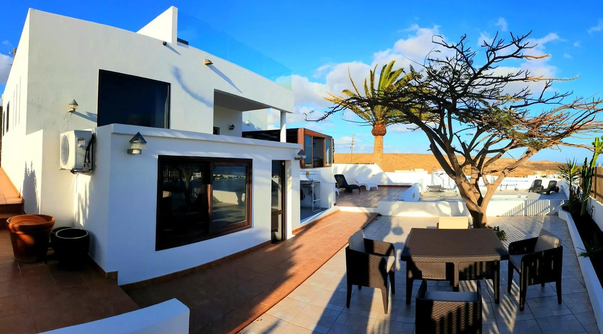 Villa Vista Mar I, Meerblick, 360 Qm, Heated Pool, Hot Tube, Roof Top Terrace, Gaming Room, Wifi Tias Spain