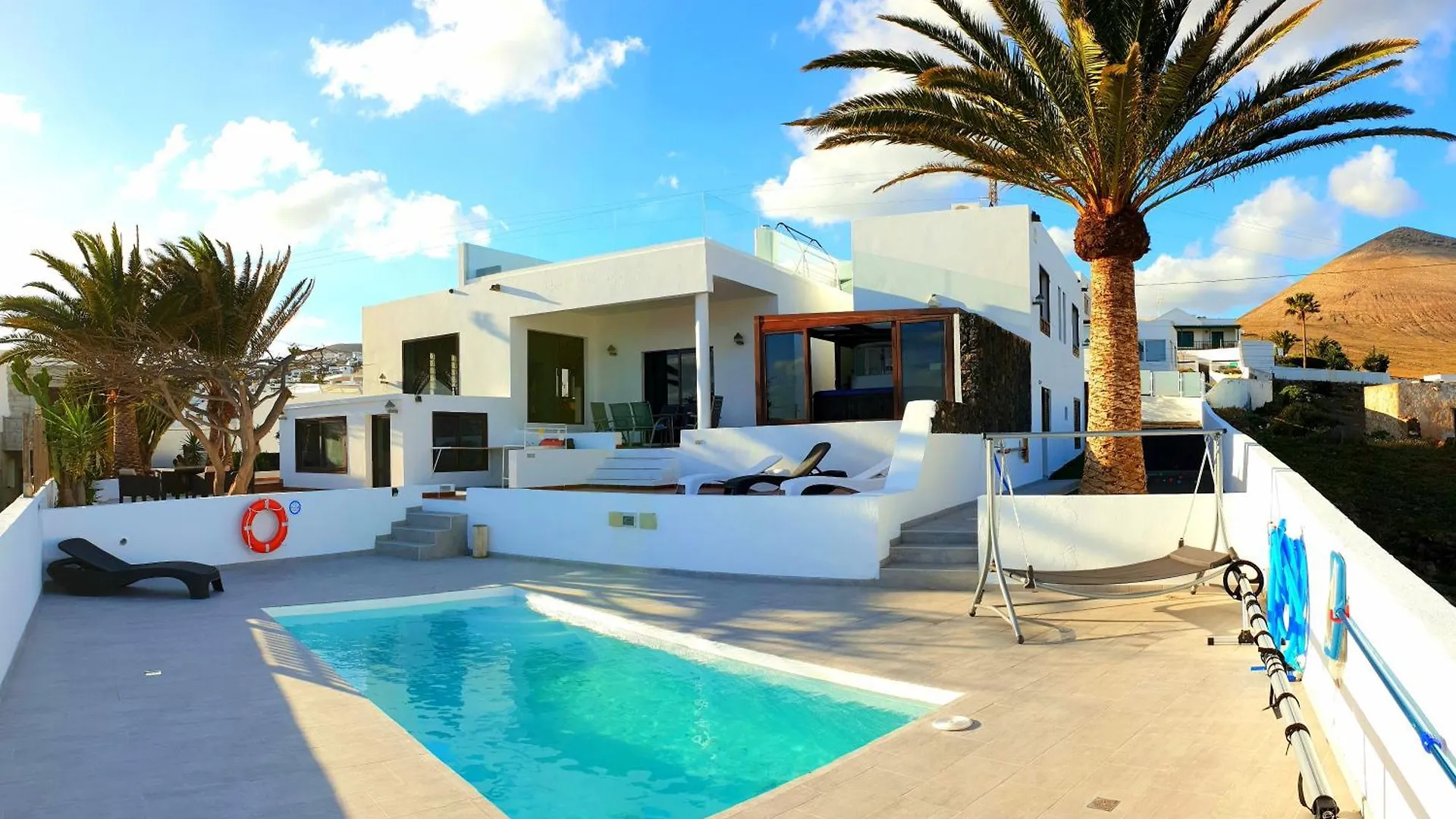 Villa Vista Mar I, Meerblick, 360 Qm, Heated Pool, Hot Tube, Roof Top Terrace, Gaming Room, Wifi Tias