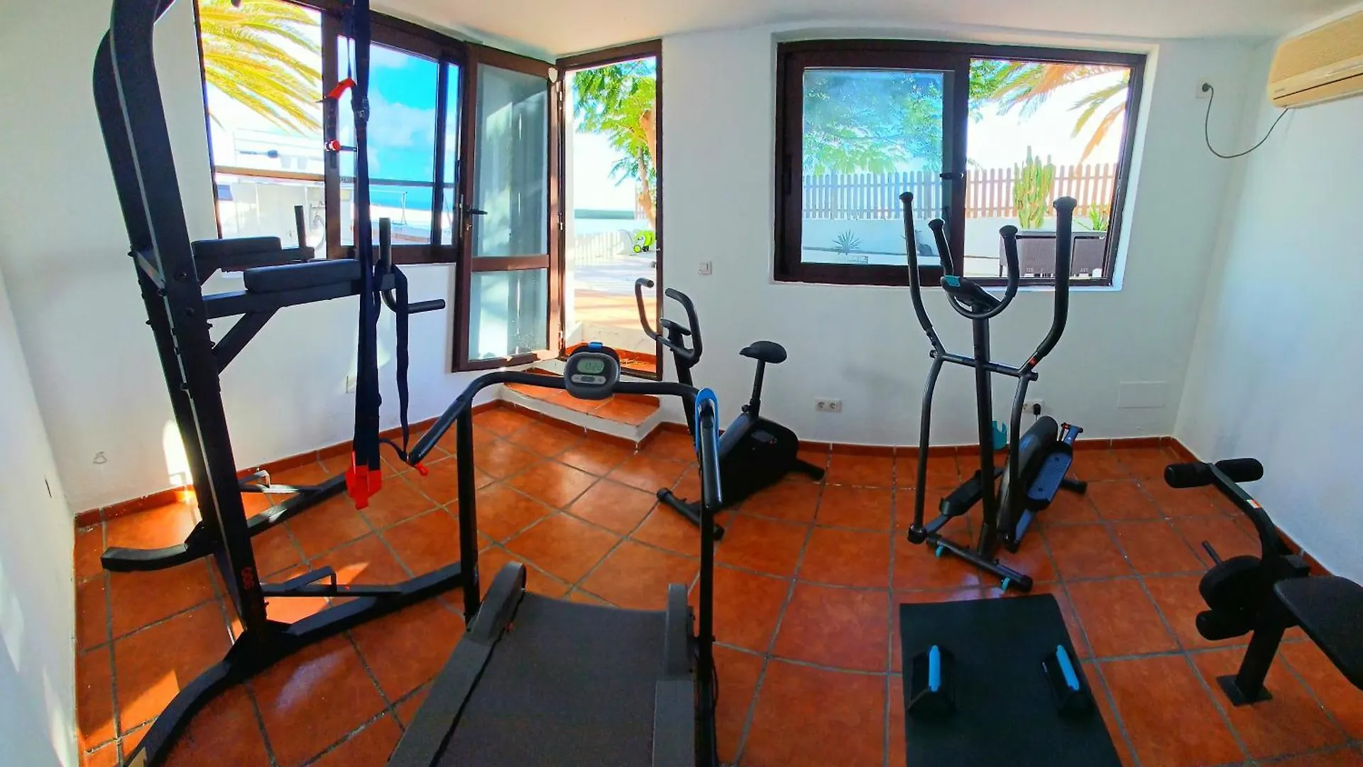 Villa Vista Mar I, Meerblick, 360 Qm, Heated Pool, Hot Tube, Roof Top Terrace, Gaming Room, Wifi Tias