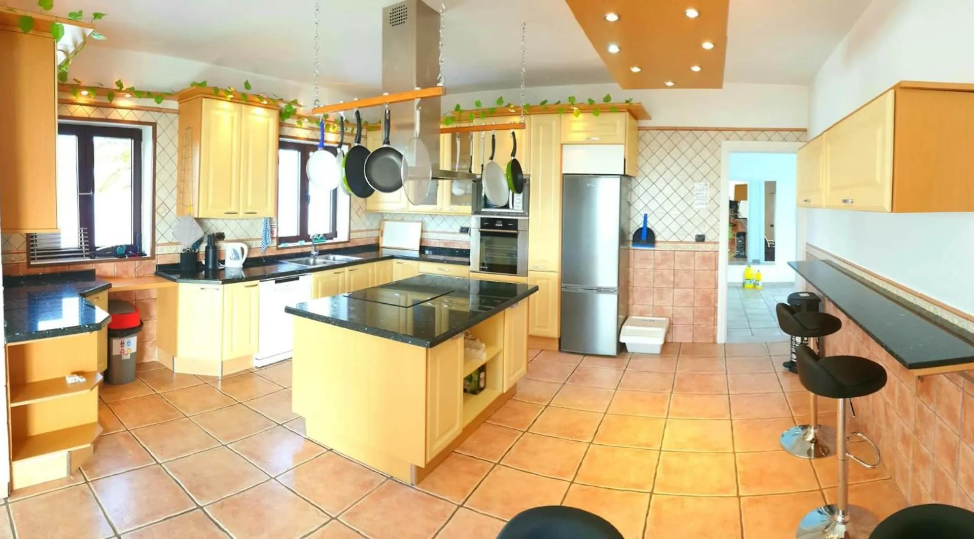 Villa Vista Mar I, Meerblick, 360 Qm, Heated Pool, Hot Tube, Roof Top Terrace, Gaming Room, Wifi Tias